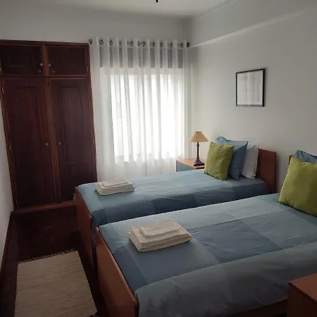 Blue Boat House - The Atlantic Breeze Apartment Nazare